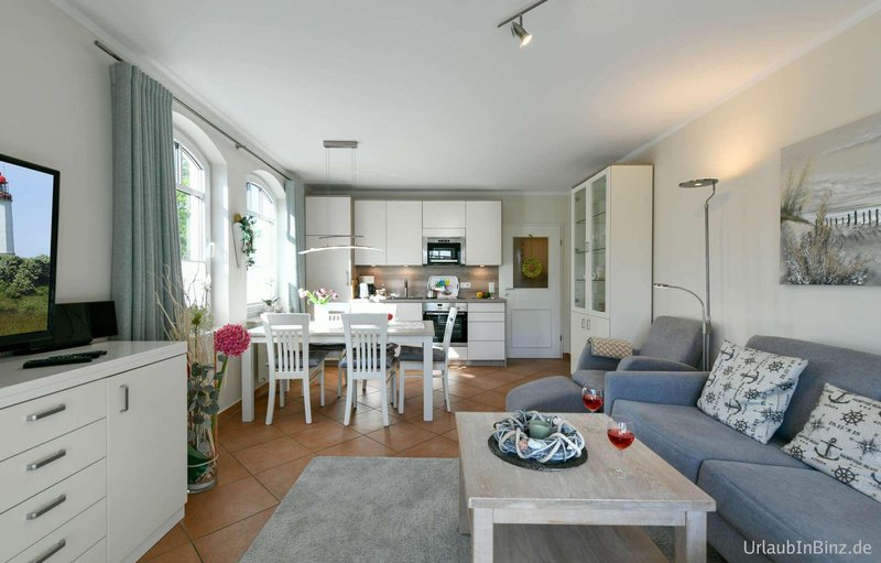 15 Wohnraum Mit Blick Auf Küche